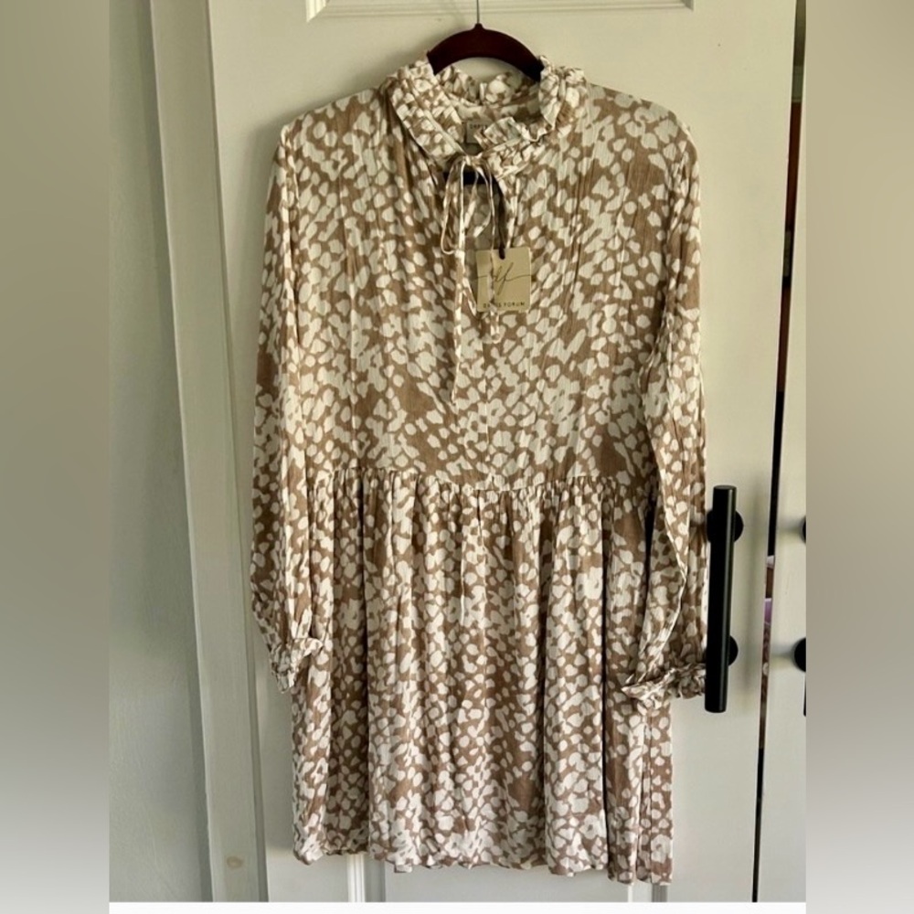 Anthropologie Dress Forum Beige and White Printed Tie-Neck Tiered Dress large
